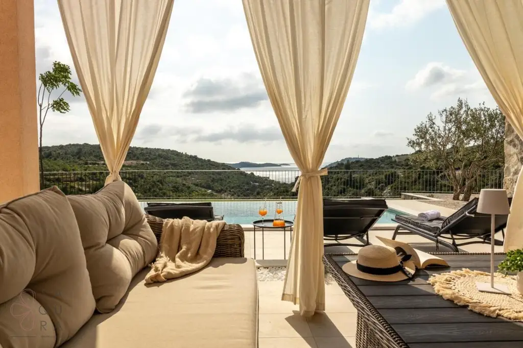 Stunning Home Razanj – Ihr mediterraner Rückzugsort mit Renditepotenzial