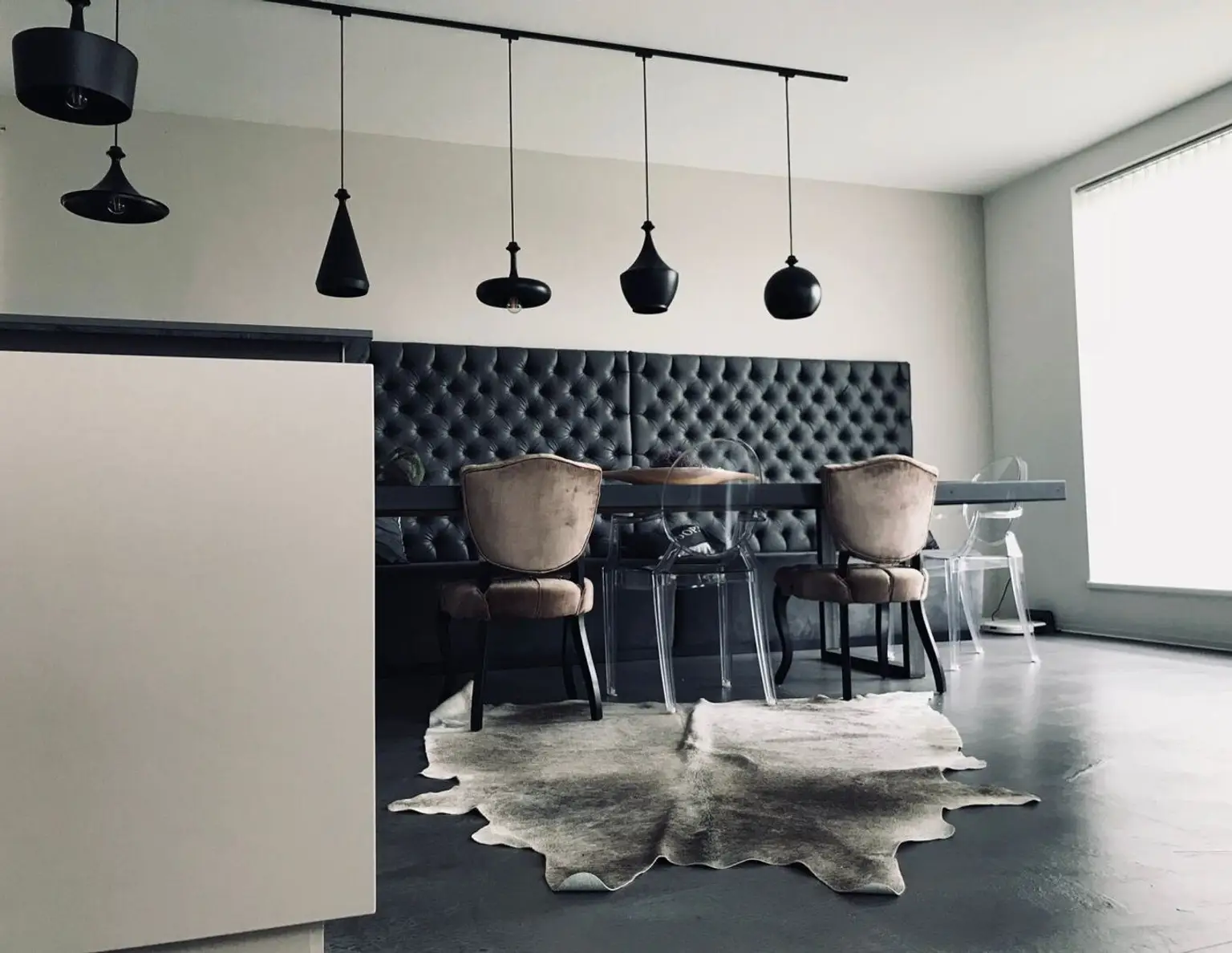 Luxuriöses Traumhaus in Raffelstetten: Wohnfläche 224m² mit großer Dachterrasse, Swimspa und Garten