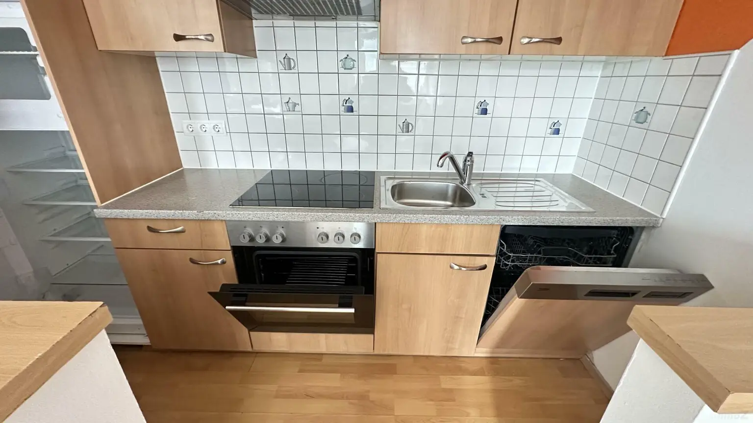 20251001_093610014_iOS