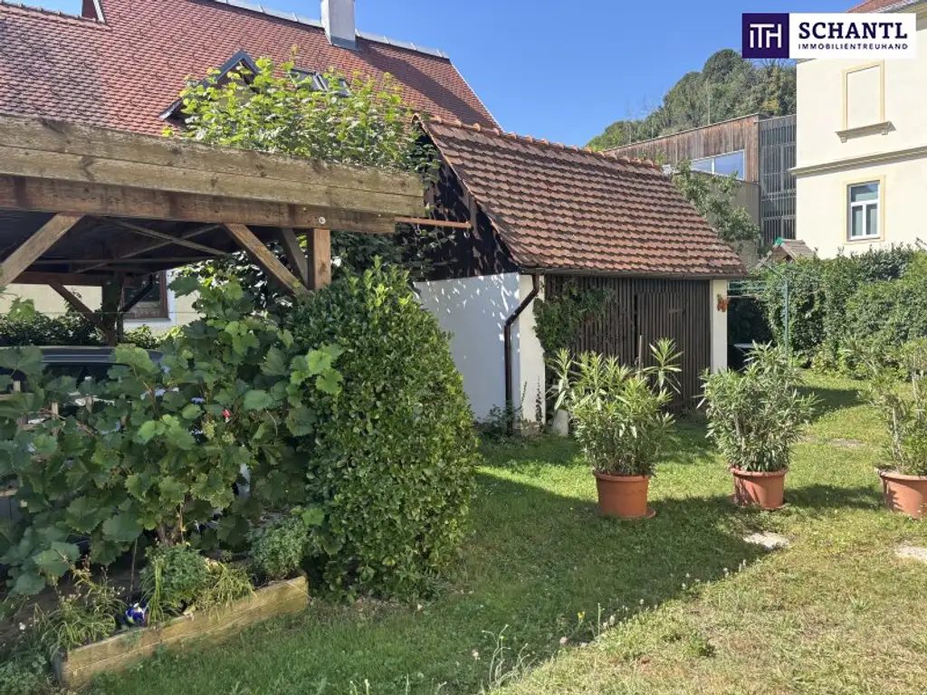 ++GARTENWOHNUNG in in RUHIGER STRASSGANGER-LAGE++ GARTENNUTZUNG ca. 280m², CARPORT++ LEICHT SANIERUNGSBEDÜRFTIG++