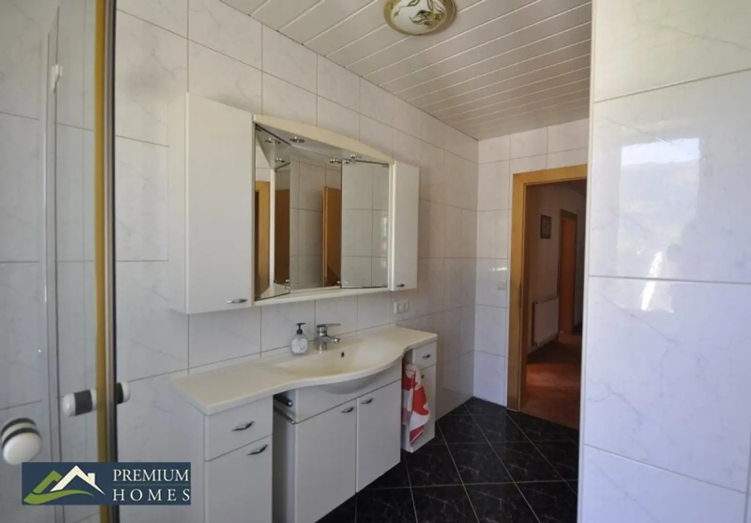 FÜGENBERG - Es erwartet Sie eine Doppelhaushälfte in Aussichtslage - 5 Zimmer, Garten & 2 Balkone!