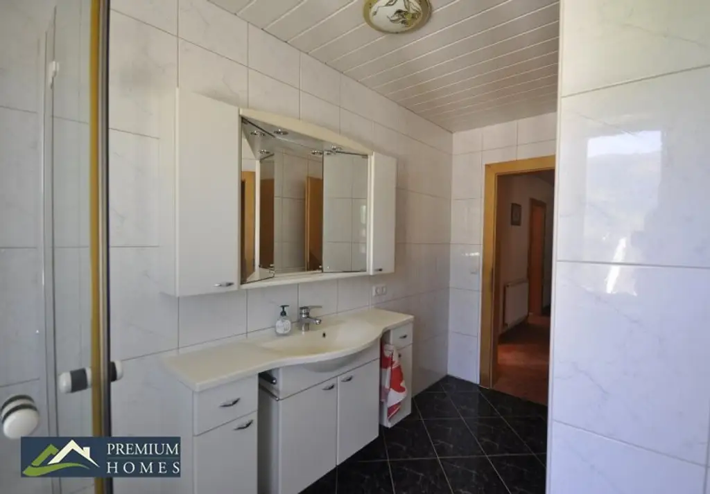 FÜGENBERG - Es erwartet Sie eine Doppelhaushälfte in Aussichtslage - 5 Zimmer, Garten & 2 Balkone!