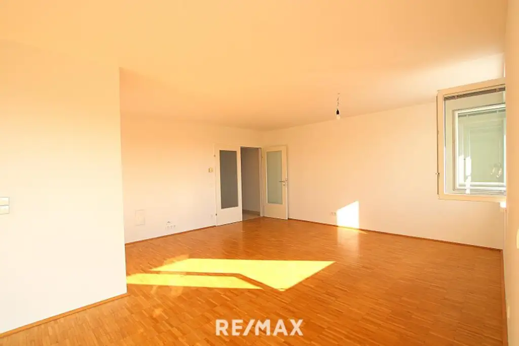 Panoramablick beim Park - großzügige 3-Zimmer Wohnung in Bestlage:  grün, ruhig, hell!