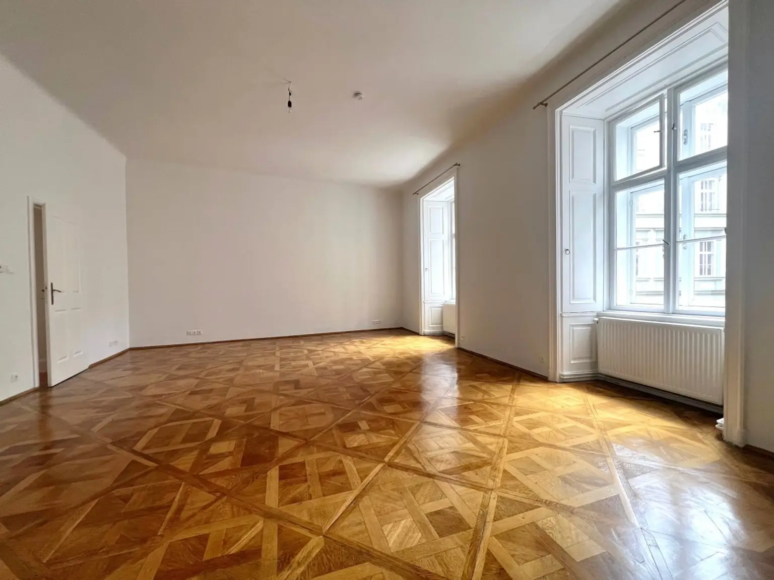 11 | ++ NEU ++ TRAUMHAFTE VIER Zimmer ALTBAUWOHNUNG | Prima Service Immobilien