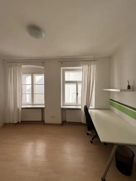 5% Rendite, steuerlich auf 15 Jahre abschreiben! Top-vermietetes Stadthaus im Herzen der Kremser Innenstadt