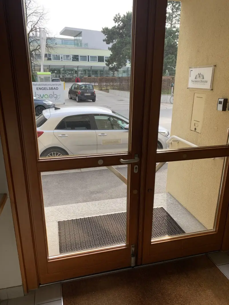 3-Zimmer-Wohnung im Zentrum von Baden - 
Blick auf  die Schwechat!