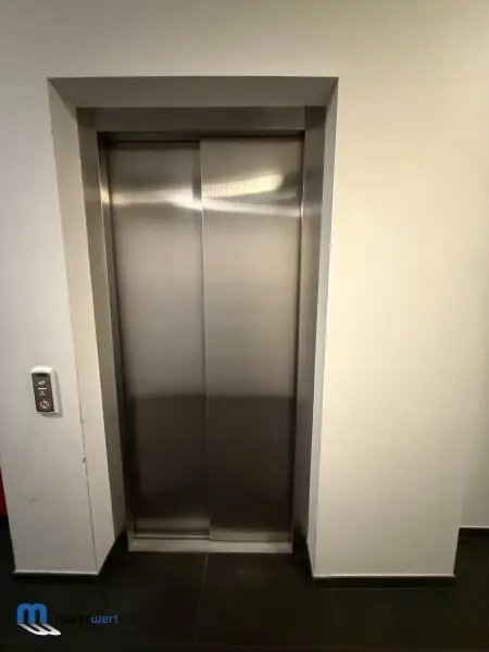 Traumhafte 4-Zimmer-Wohnung mit Loggia, Terrasse, Hobbyraum, TG-Stpl. in Linz-Urfahr!