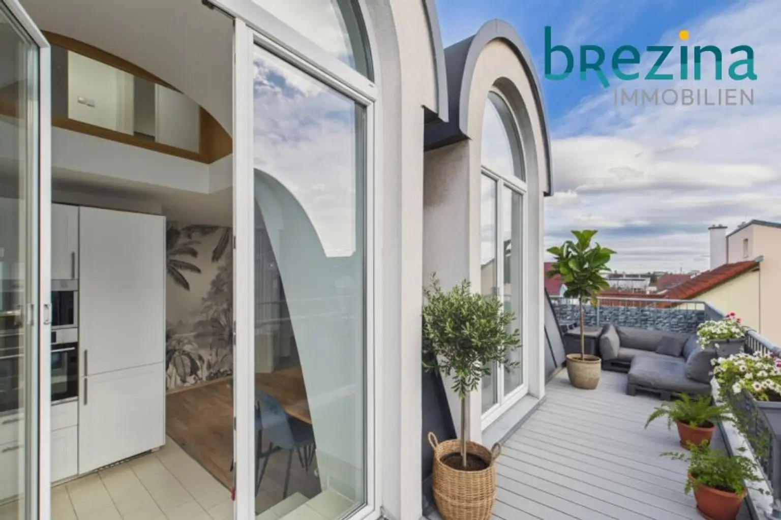 Einzigartiges Schmuckstück - Maisonettewohnung mit großer Terrasse