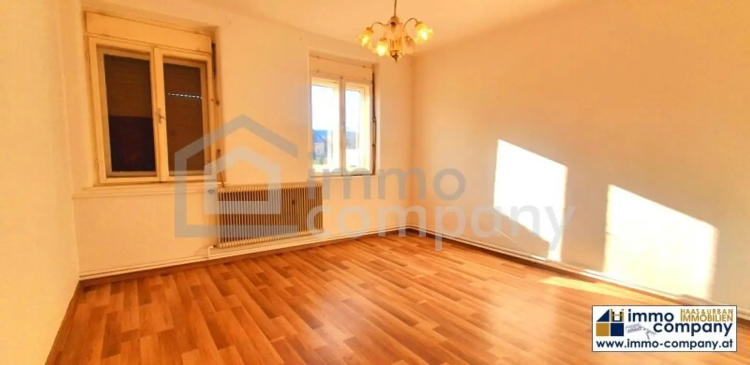 Selbstversorger ..... Haus mit Acker und großen Nebengebäuden in Ortsrandlage