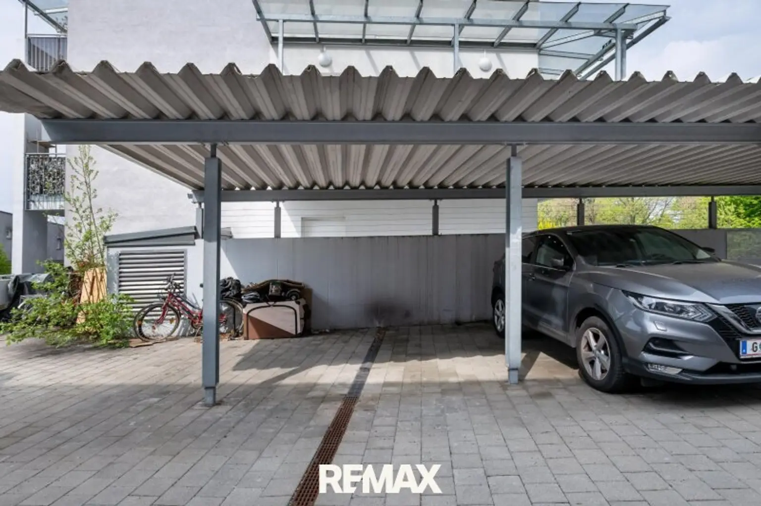 Eigenes Carport