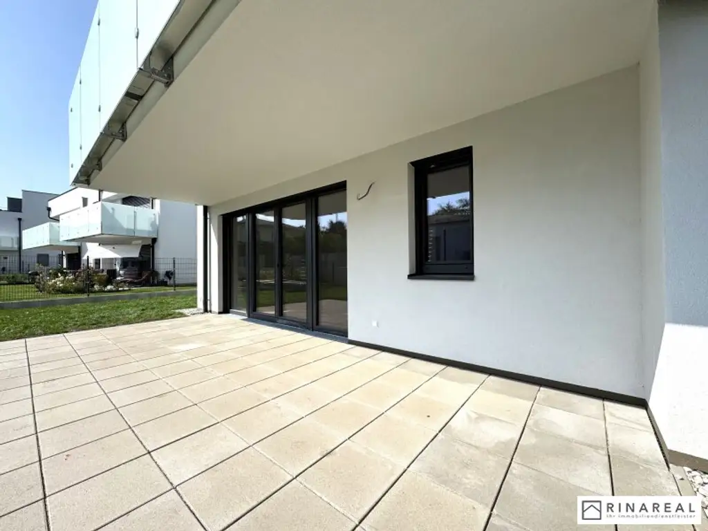 Traumhafte 3 Zimmer Gartenwohnung | Blumengasse - ERSTBEZUG | ca. 23 m² Terrasse & ung.150 m² Eigengarten | zzgl. Tiefgaragenstellplatz | Top D4