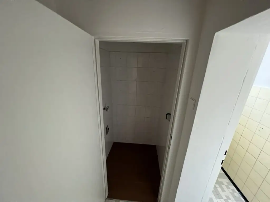 Top sanierte 4-Zimmer-Wohnung in der Neustadt - fußläufig zum Bahnhof und Krankenhaus!