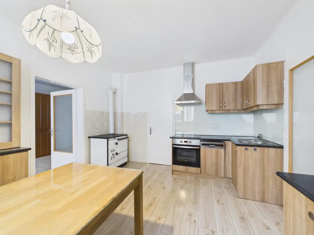 Hausanteil mit Terrasse zu mieten – Ruhelage, ideal für 2–3 Personen