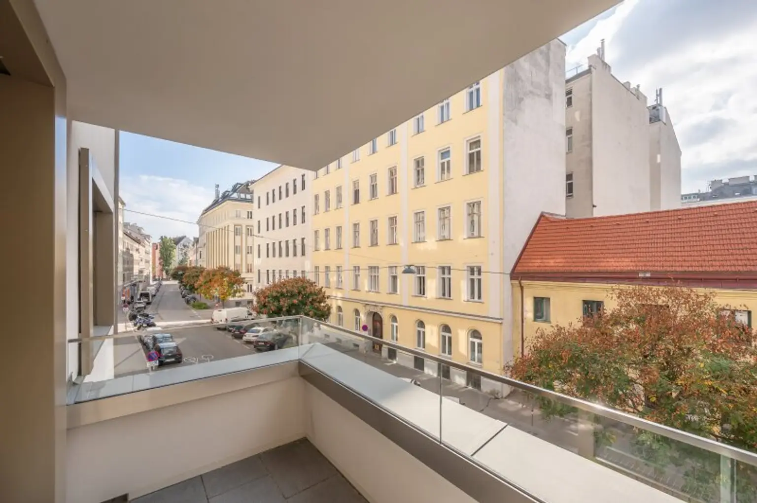 ++MOLLARD 50++ Moderne 2-Zimmer-Wohnung mitten im Herzen der Stadt (1/10)