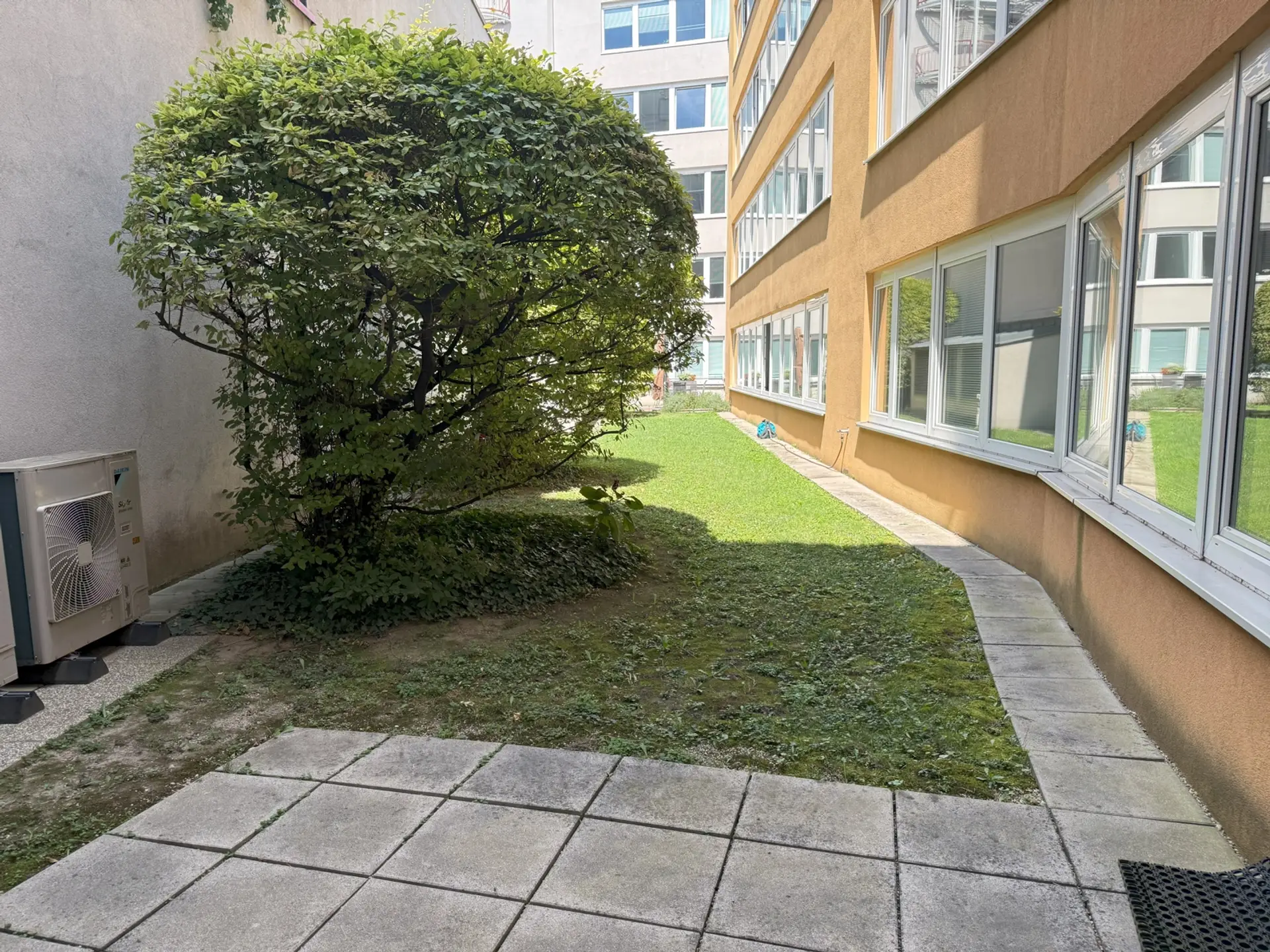 1150 Wien, Linke Wienzeile_EG_Terrassenbereich