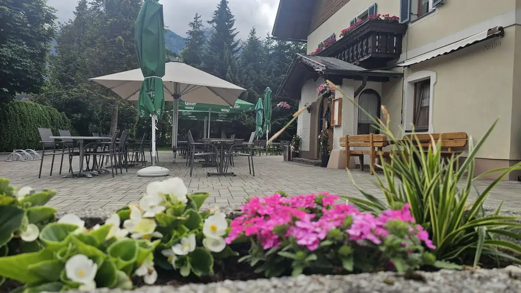 Gutgehender Gastbetrieb mit Zimmervermietung -  Schi- und Wanderregion Nassfeld Hermagor