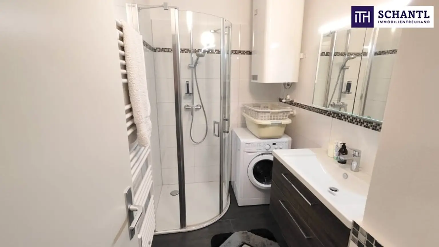 Ab in den 9. Stock - Traumhaftes 3-Zimmer-Penthouse mit unglaublichem Fernblick -Sonnenloggia und Stellplatz inkludiert - Jetzt zugreifen!!