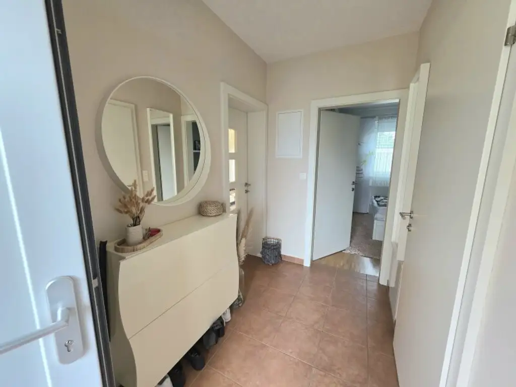 Neuwertige Anlegerwohnung in guter Lage!