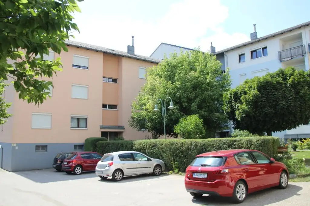 WALK-IN DUSCHE, EWE-KÜCHE, SÜDSEITIGE LOGGIA, GRÜNBLICK, ATTRAKTIVE NEUBAUMIETE IN KORNEUBURG!!
