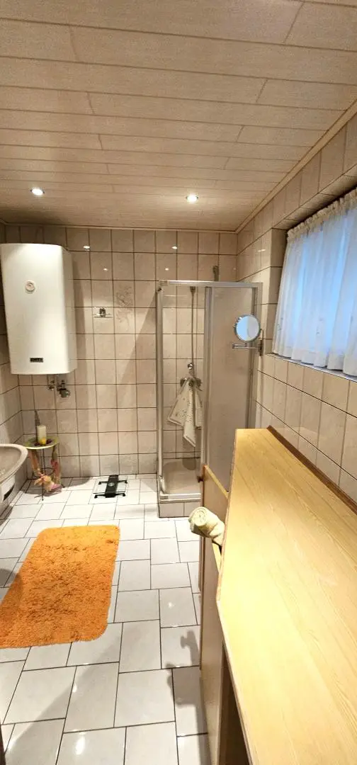 Charmantes Einfamilienhaus mit Garten, Balkon & Sauna