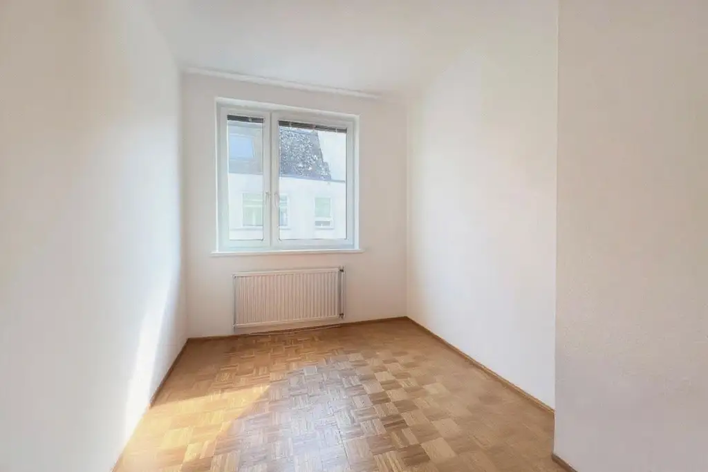 "Retro Chic Living! Nähe Pötzleinsdorfer Schlosspark inkl. 75 m² Dachterrasse"