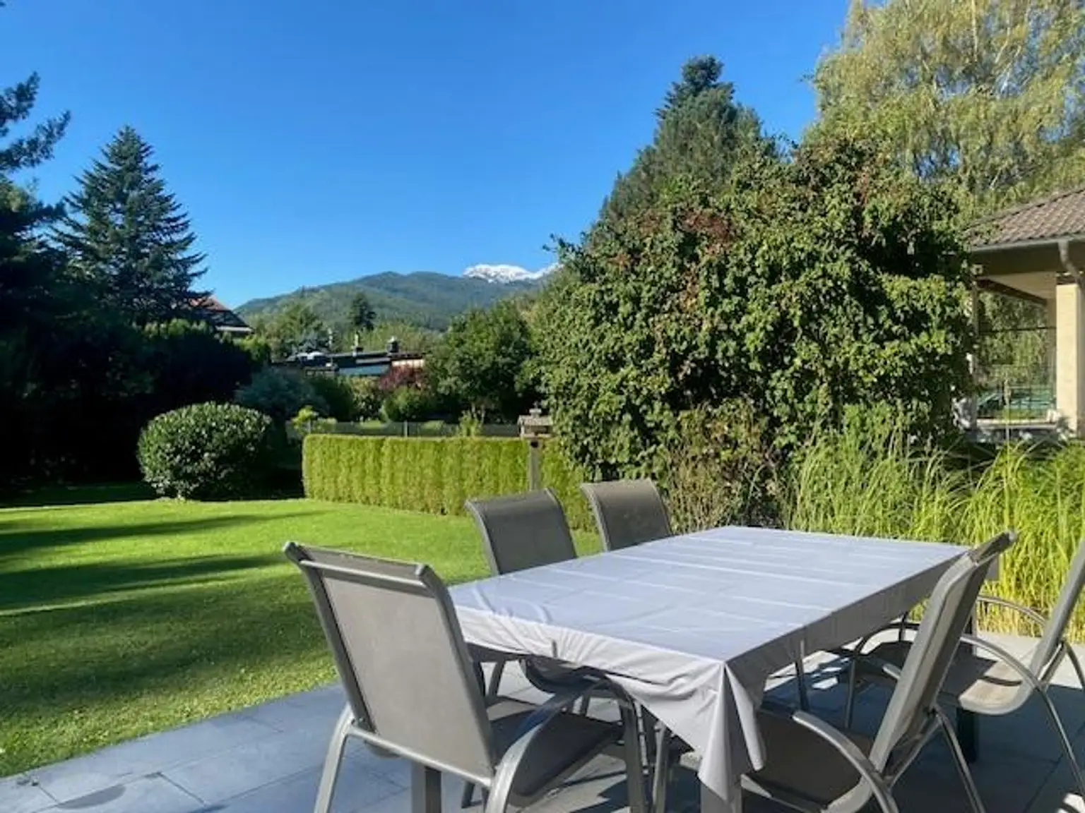 Ankommen und Genießen! Stilvoller Bungalow! Wohnen mit Blick auf die Berge!