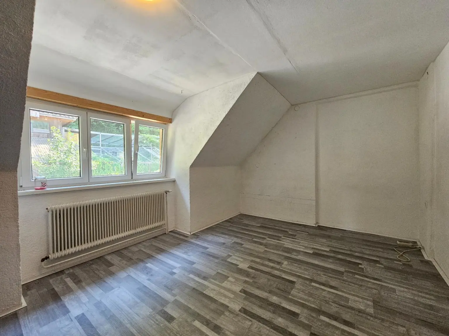 Schlafzimmer mit Waldblick OG