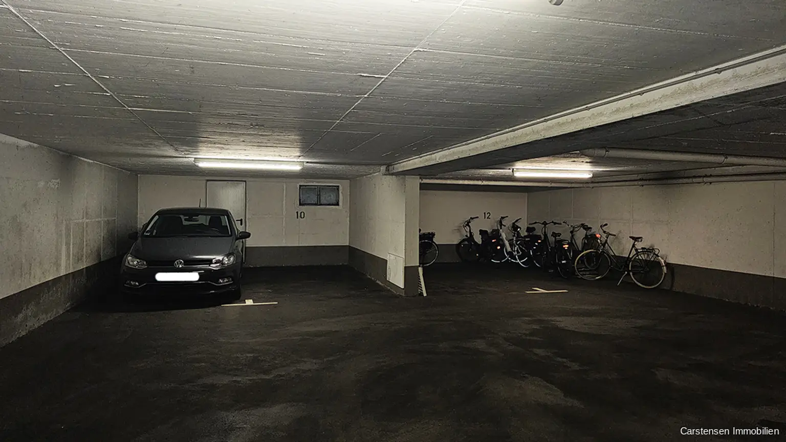 Tiefgaragenstellplatz