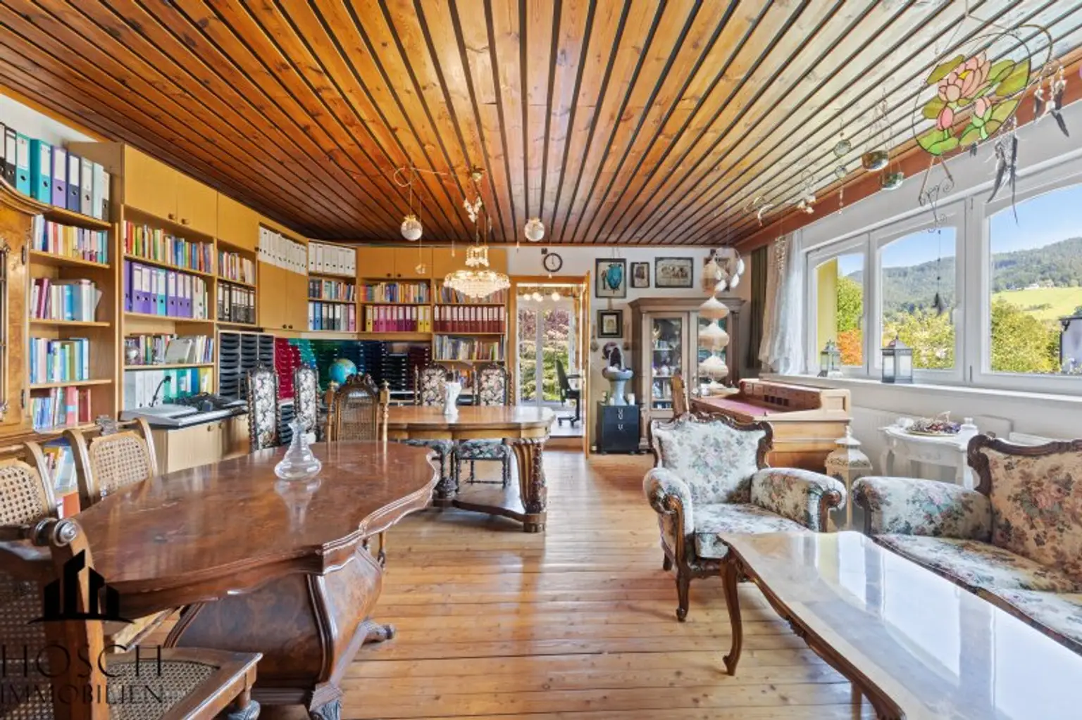 Exklusive Villa mit Parkgarten, Springbrunnen & Salzwasserpool – Ihr Wohntraum in Gresten
