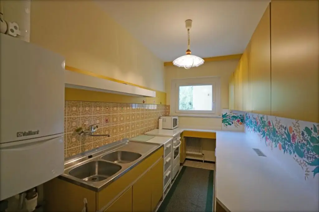 Gepflegte 4-Zimmer-Wohnung mit Süd-Loggia in Grünruhelage an der VOR-Kernzonengrenze