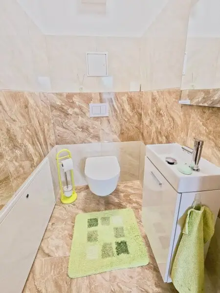 Exklusive 4-Zimmer Dachgeschosswohnung | private 39 m² Dachterrasse & Terrasse auf Wohnebene | Klimaanlage