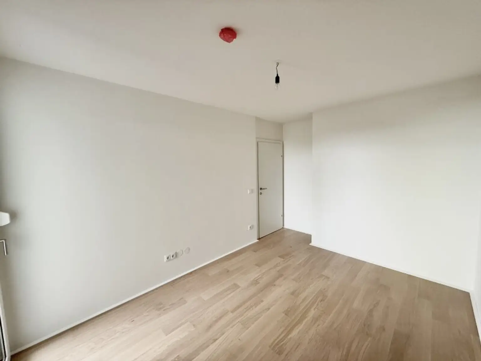Tolle 3-Zimmer Wohnung in traumhafter Lage nahe dem Kagraner Platz! Erstbezug auf Eigengrund, provisionsfrei und fertiggestellt