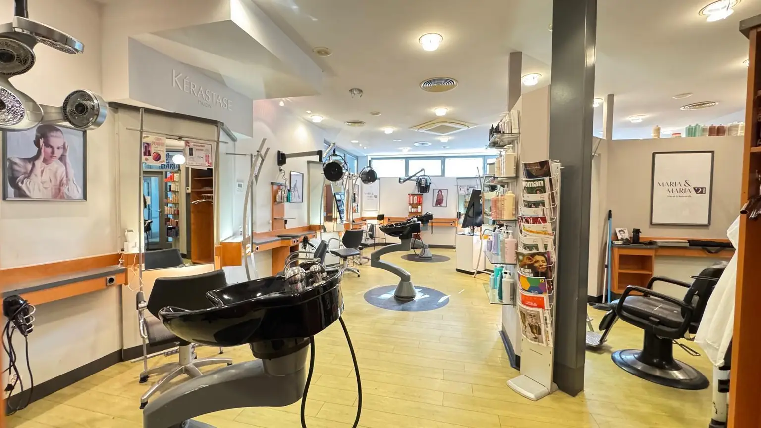 Salon