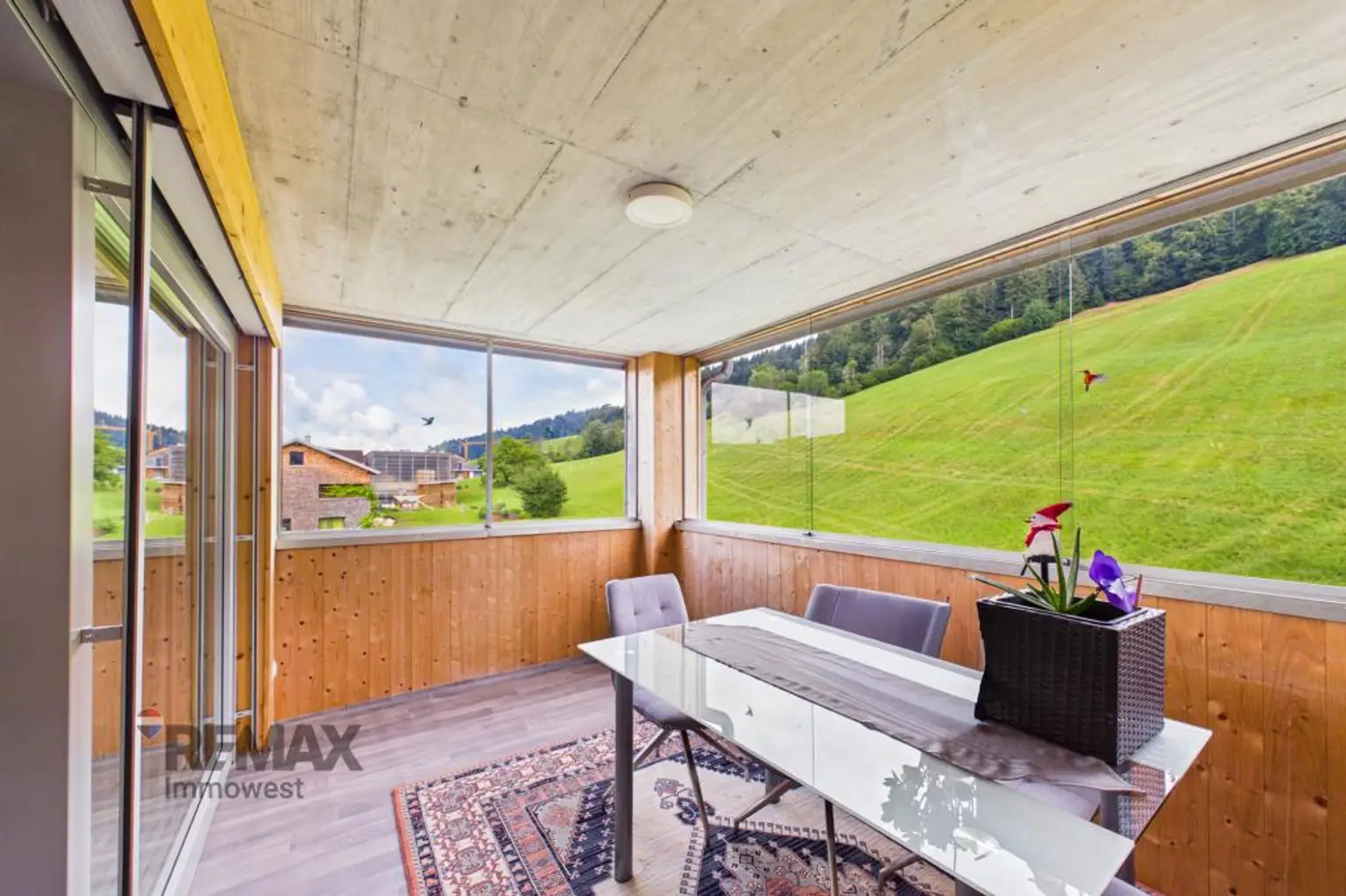 Loggia | Top 3
