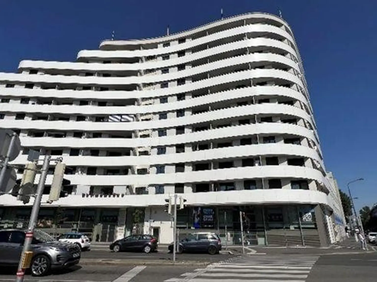 9.OG: Top-ausgestattete 3-Zimmer-Neubauwohnung mit 13,06m² Balkon/Loggia