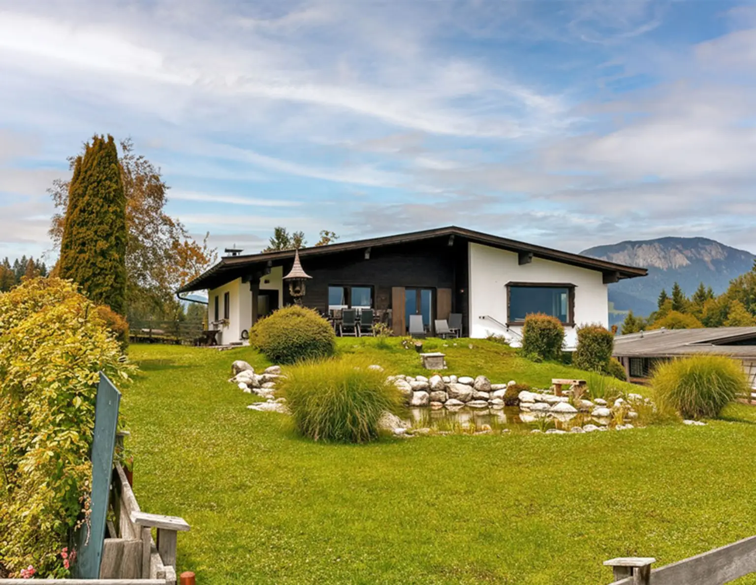 Sonnenverwöhntes Grundstück mit Blick zur Hohen Salve und genehmigter Projektierung