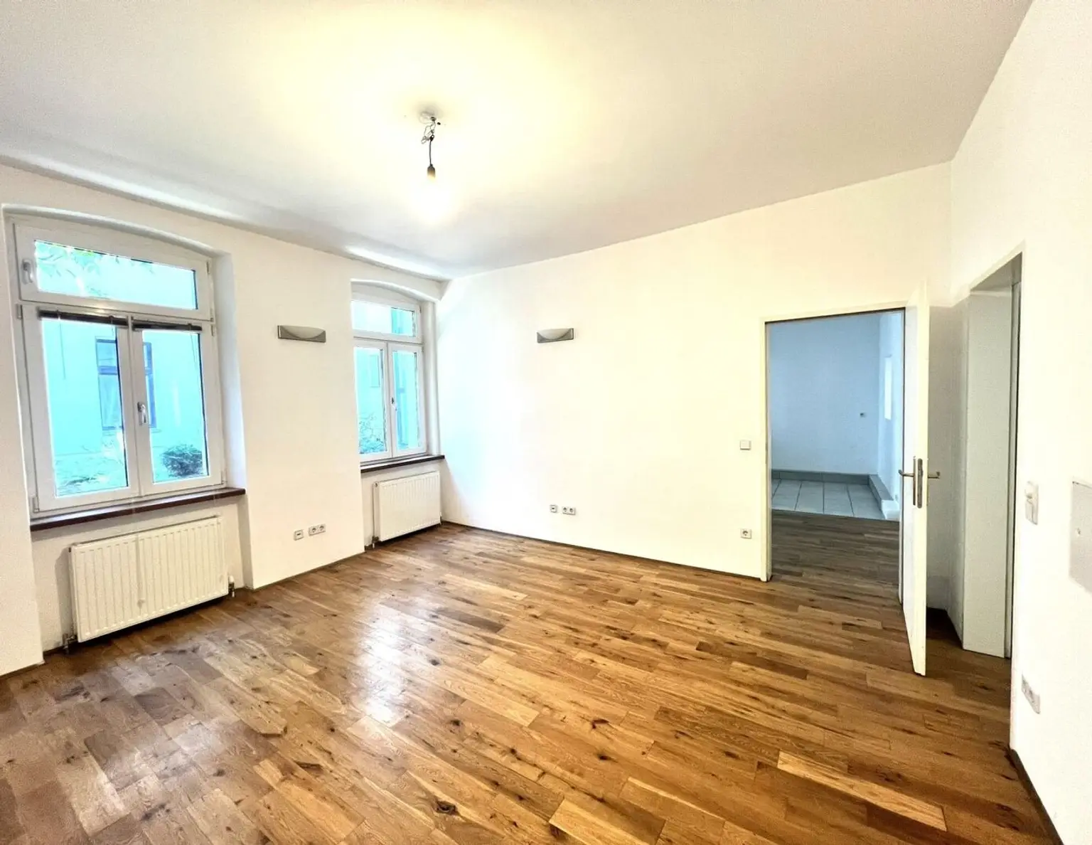 Großzügige 3-Zimmer-Praxis oder Büro mit Gartenterrasse in Wien 12 - Hetzendorf inkl. Gartenterrasse - barrierefrei(!)