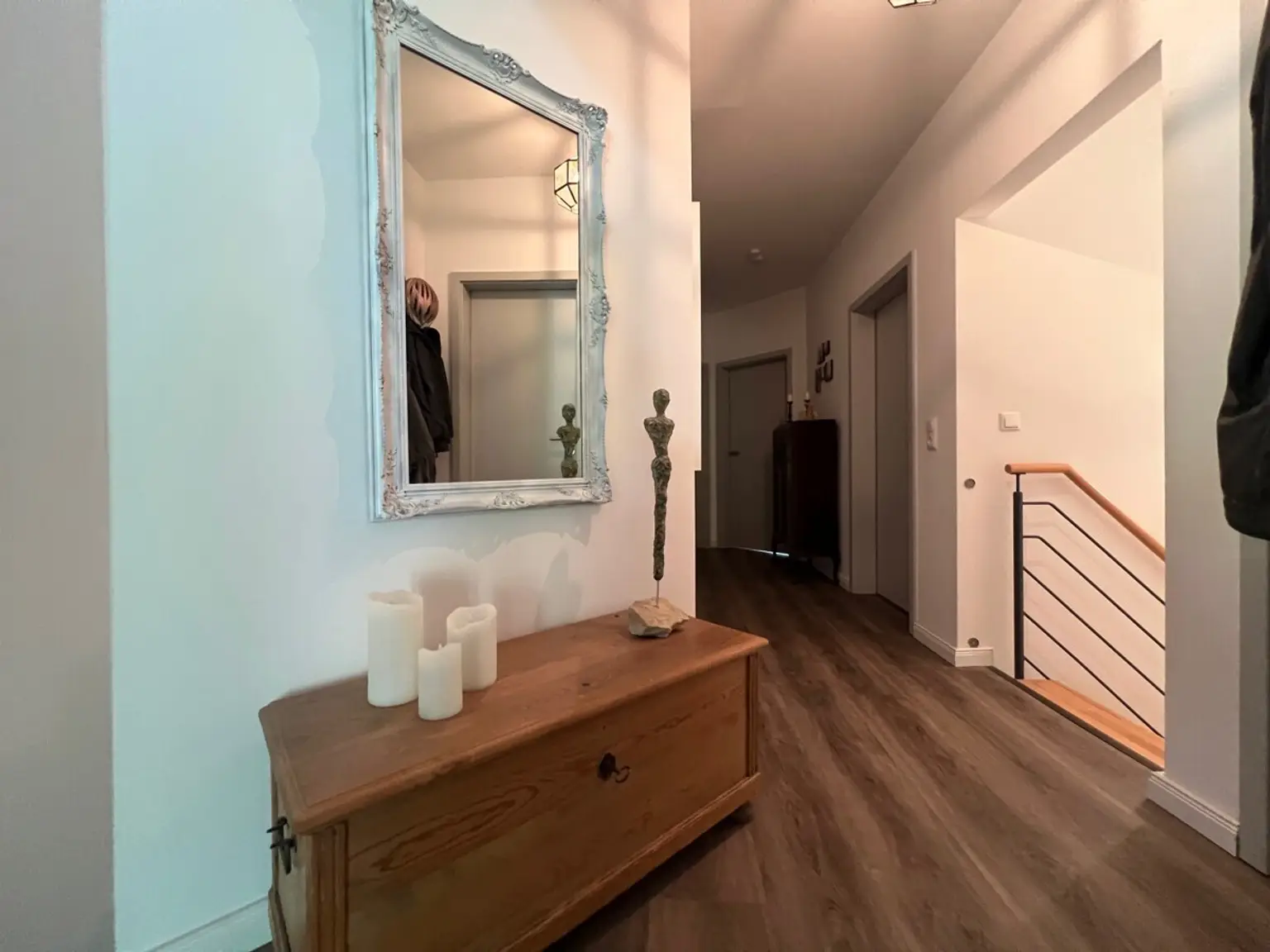 Flurbereich mit Abgang in den Wohnkeller