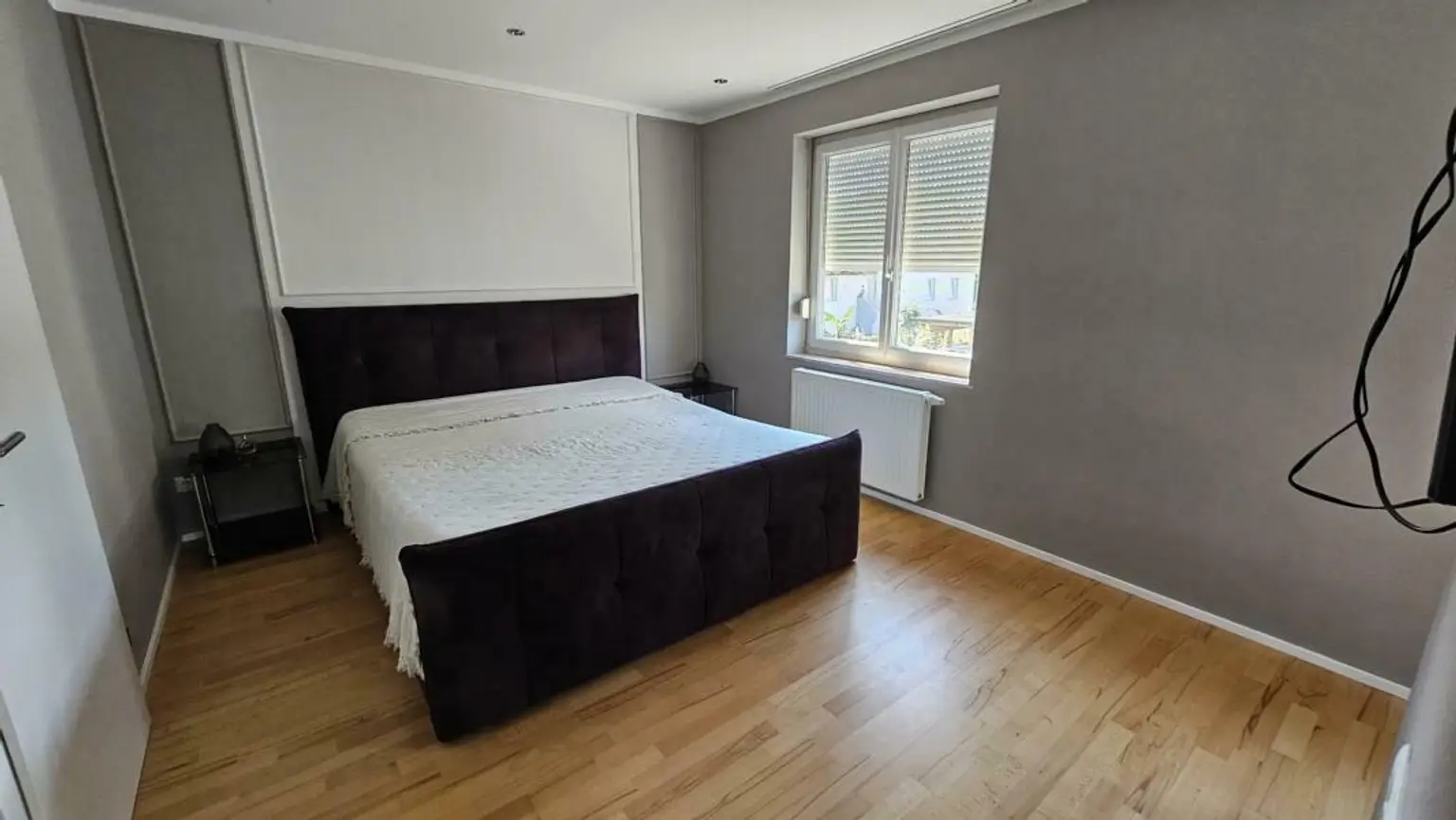 ** Großzügiges & edel saniertes Stadthaus ** Hochwertige Ausstattung ** 3 Bäder ** Einliegerwohnung ** absolute Ruhelage **