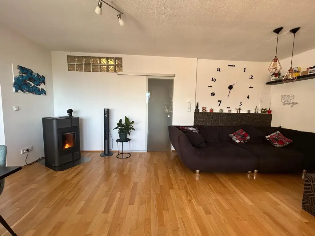 Großzügige Wohnung mit Traumausblick!