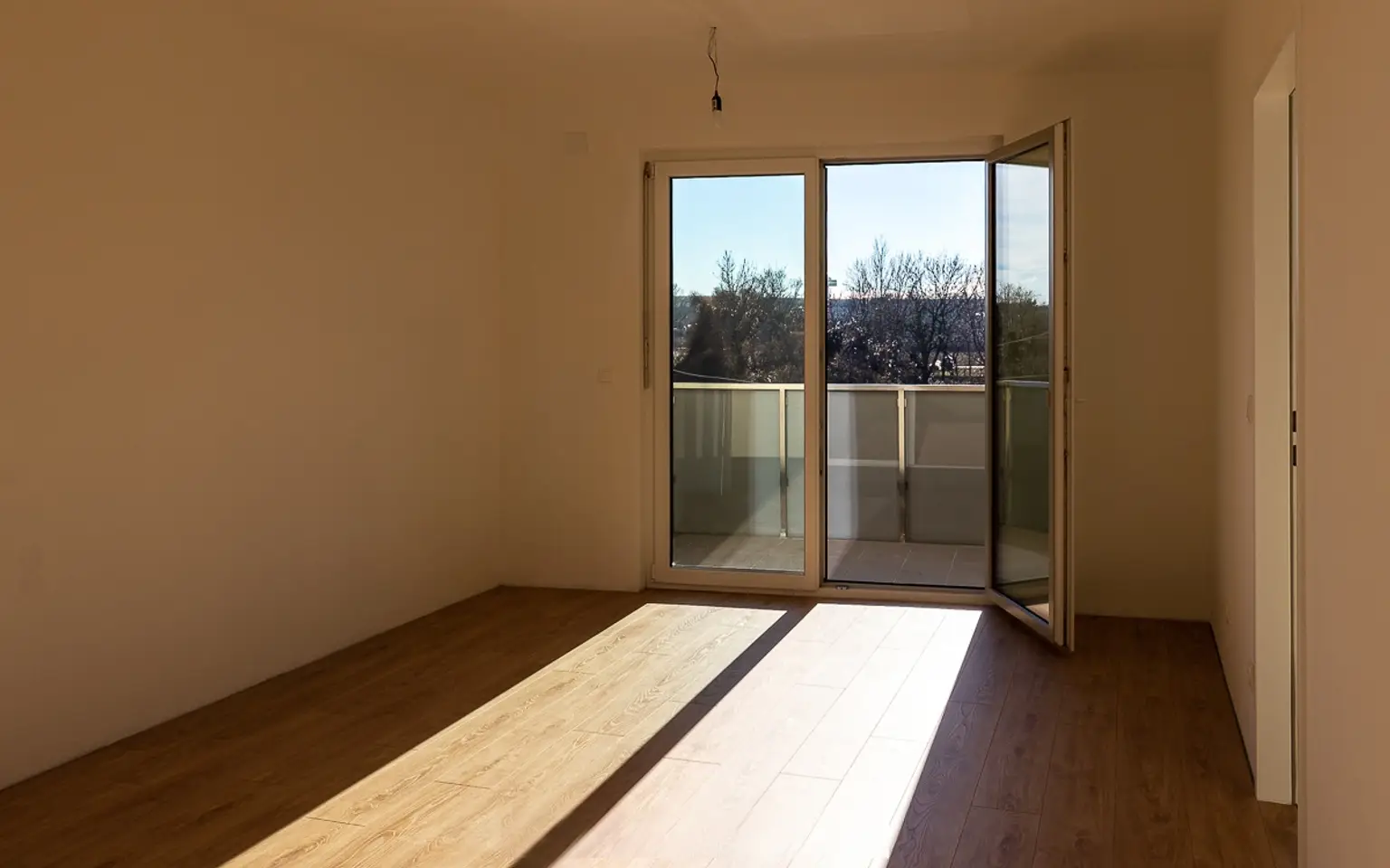 8 | ++ IHR WOHNTRAUM ++ TOP ZWEI Zimmer mit BALKON | Prima Service Immobilien