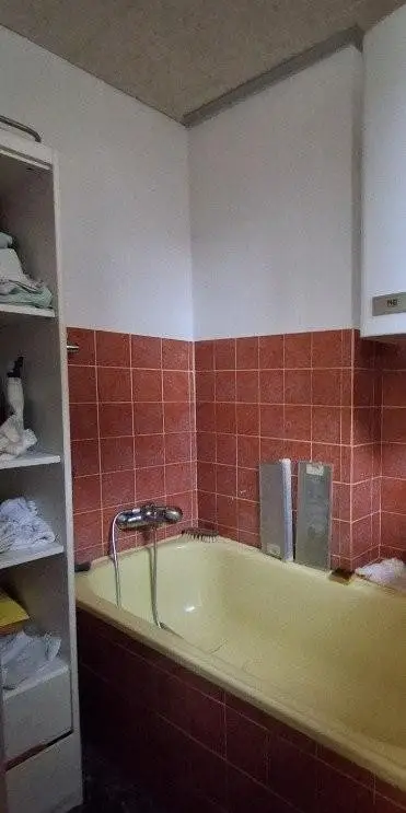 44 Bad mit Wanne OG Haus 2 Moosbrunn