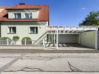 01 (77)