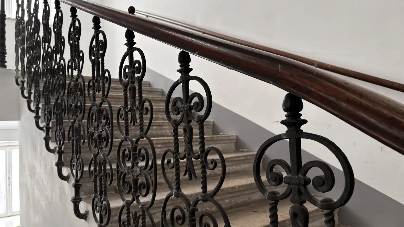 Kompakte 2-Zimmer-Wohnung im klassischen Alt-Wiener Haus