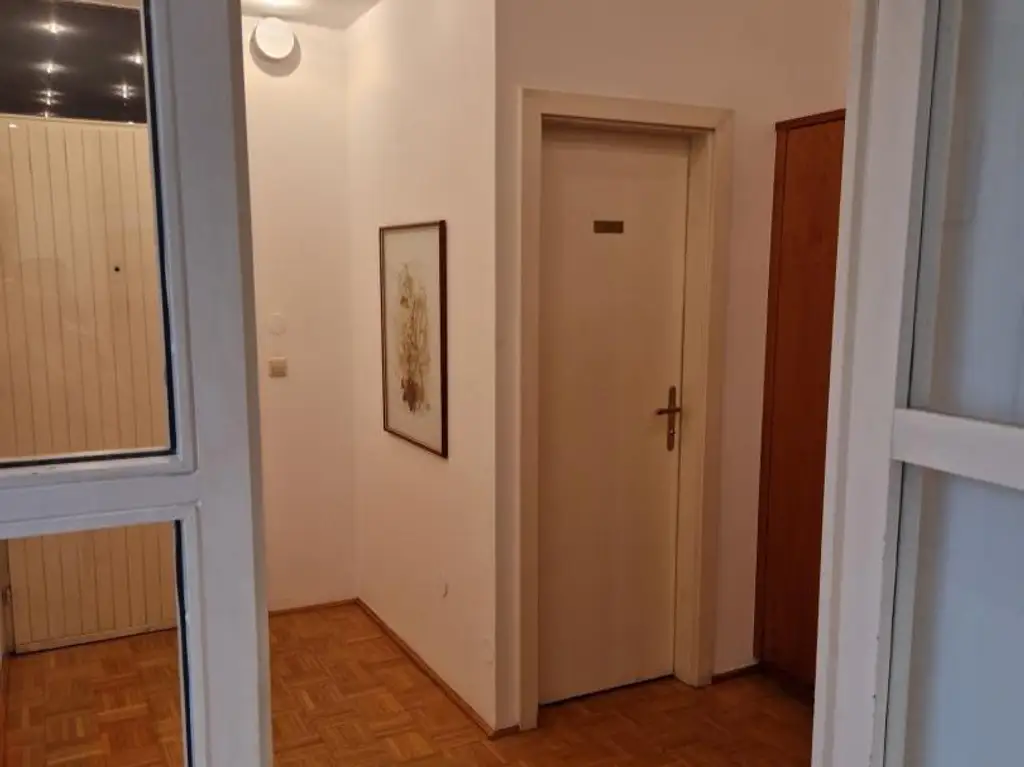 Wohnung mit Praxisgenehmigung und Terrasse in der Terrassenhaussiedlung Graz – vielseitig nutzbar mit Tiefgarage