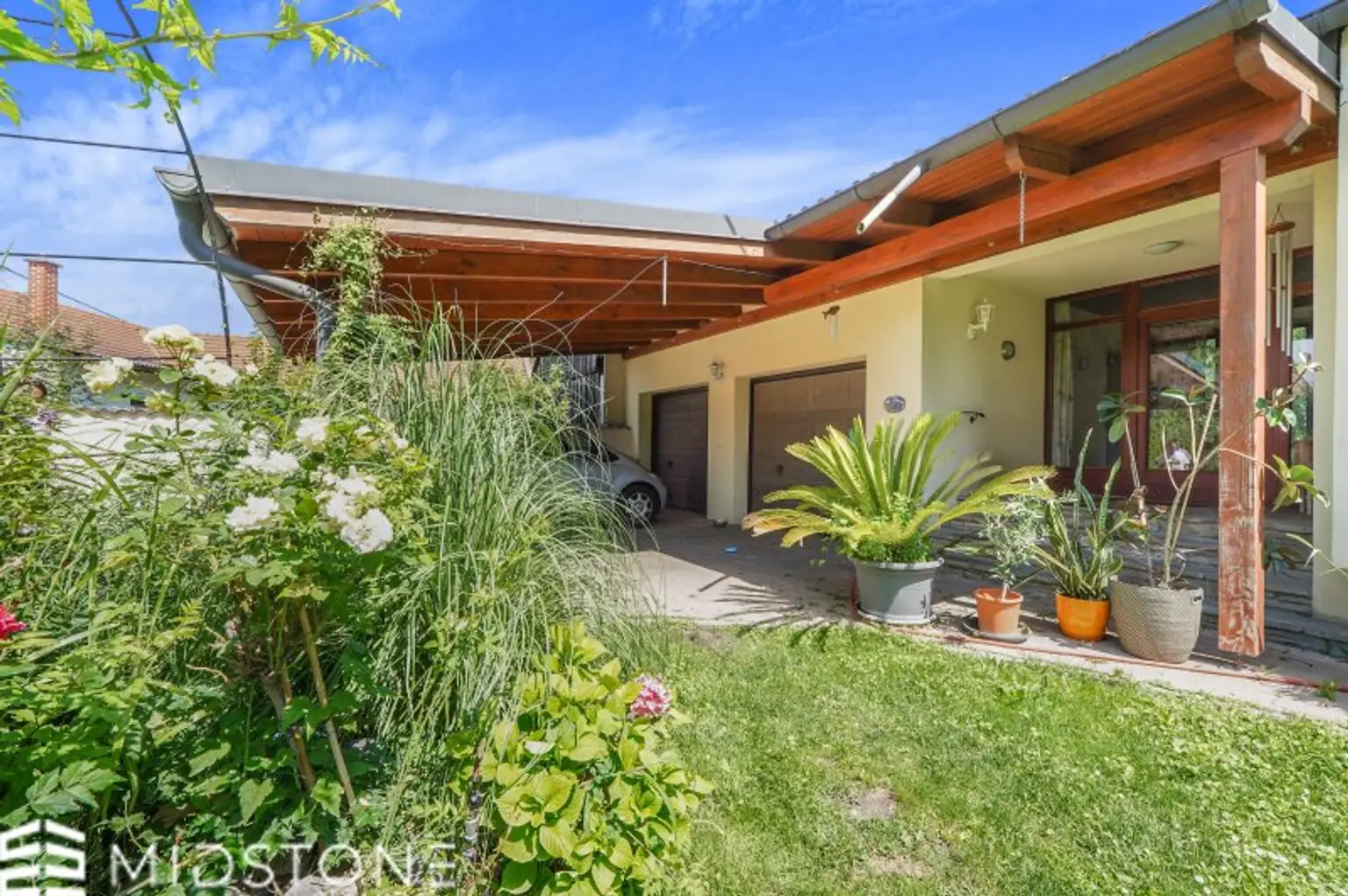 *Naturparadies in Orth an der Donau* Einfamilienhaus mit viel Potenzial und wunderschönem Garten