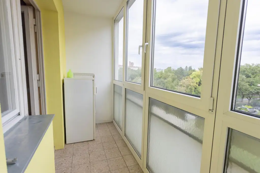 Loggia-Wohnung im 3. Liftstock nahe Millenium City u. Donauinsel