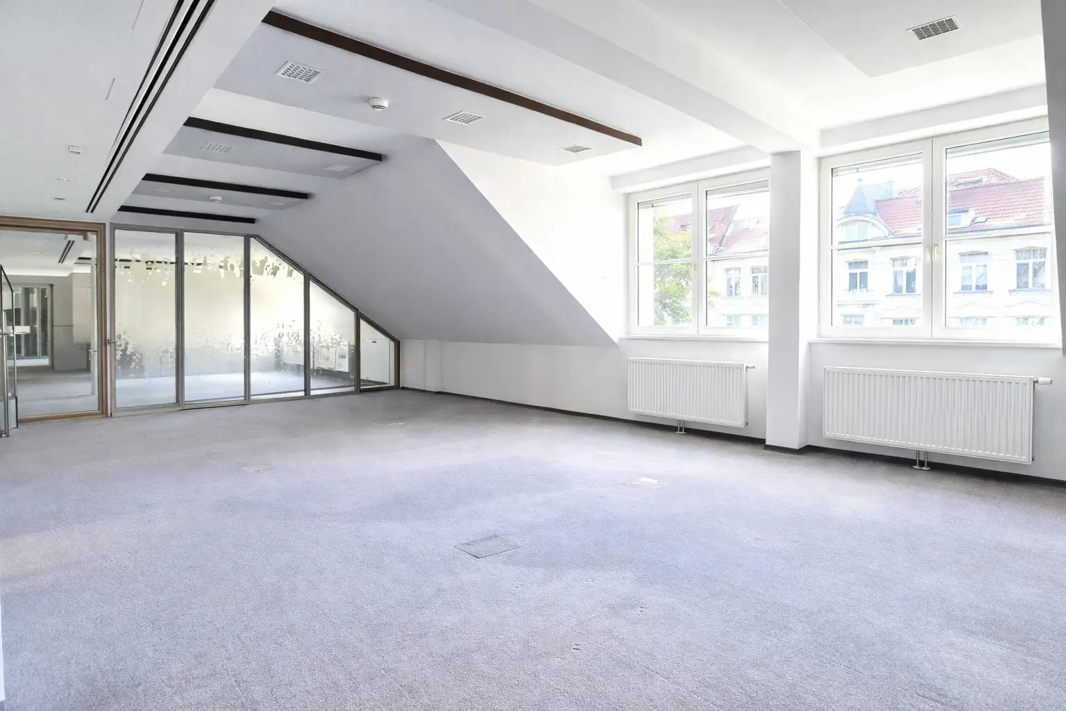 Großraumbüro Bild 1