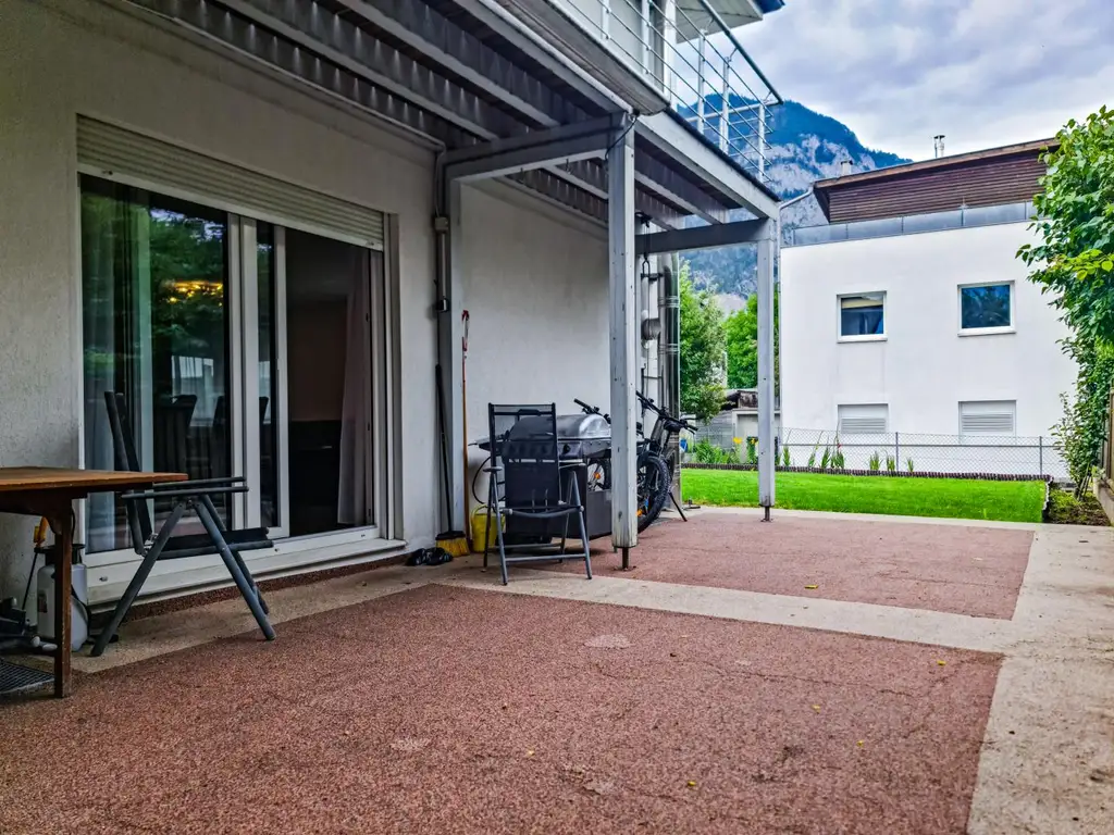 Stilvolles Haus mit großem Garten, Sauna und Traumlage!