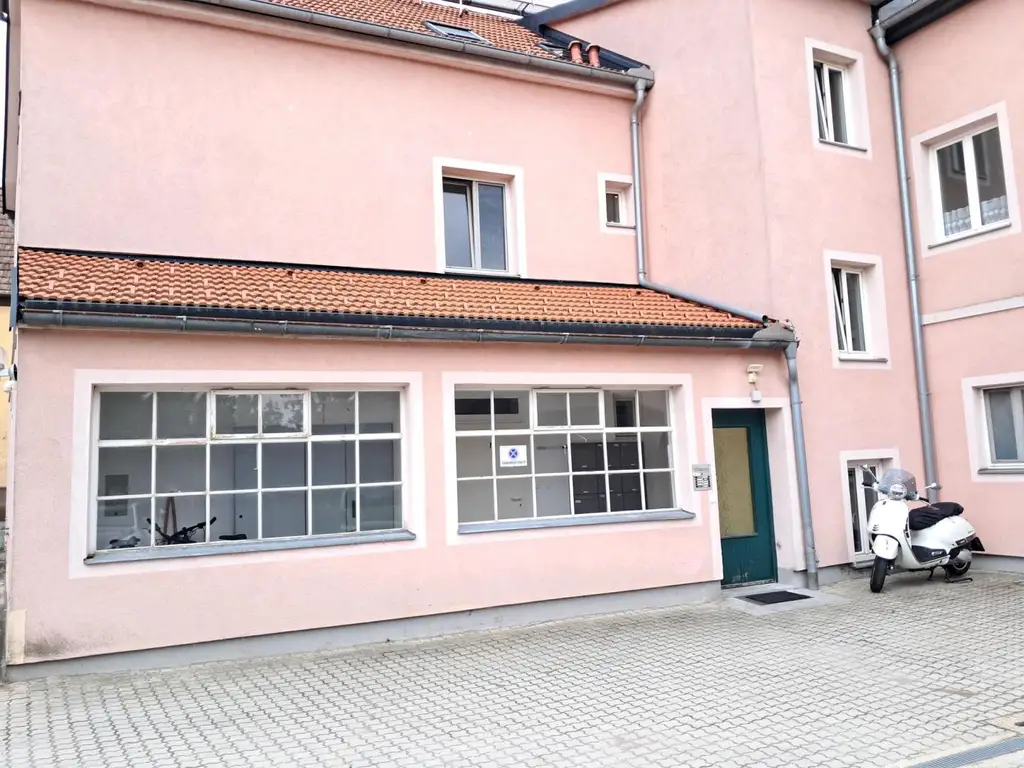 Hier wohnt der Anfang - renovierungsbedürftig mit Seele